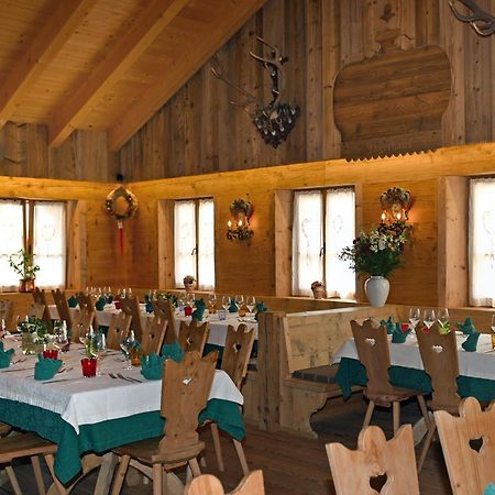 Jaegerhaus Agriturismo Cortina d'Ampezzo Bagian luar foto