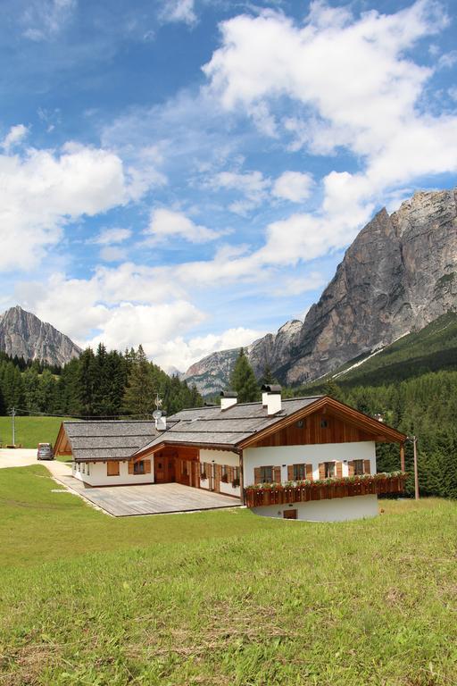 Jaegerhaus Agriturismo Cortina d'Ampezzo Bagian luar foto