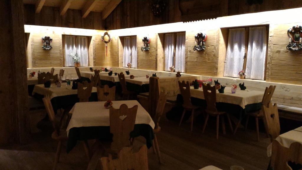 Jaegerhaus Agriturismo Cortina d'Ampezzo Bagian luar foto